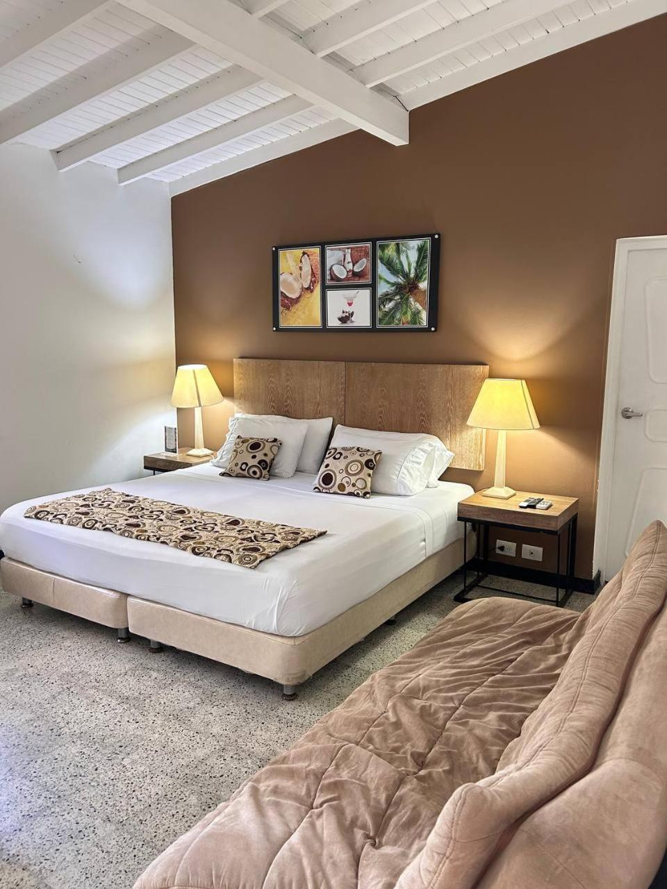 Hotel Aromax Del Campestre Medellin Exterior photo