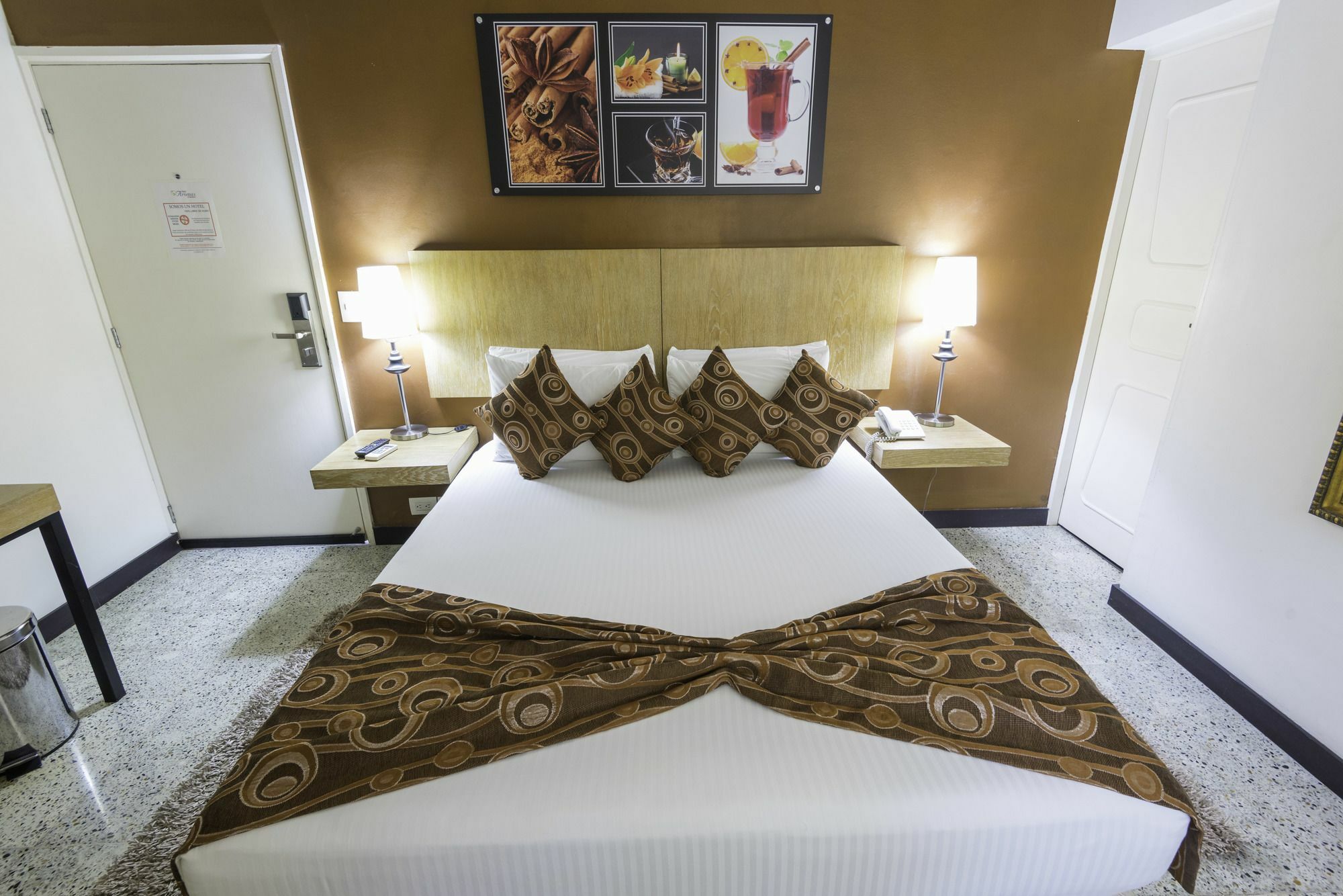 Hotel Aromax Del Campestre Medellin Exterior photo
